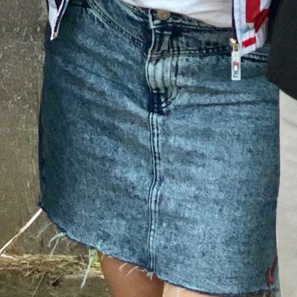 Tommy Hilfiger Blue Denim Skirt with Red embroidered Logo